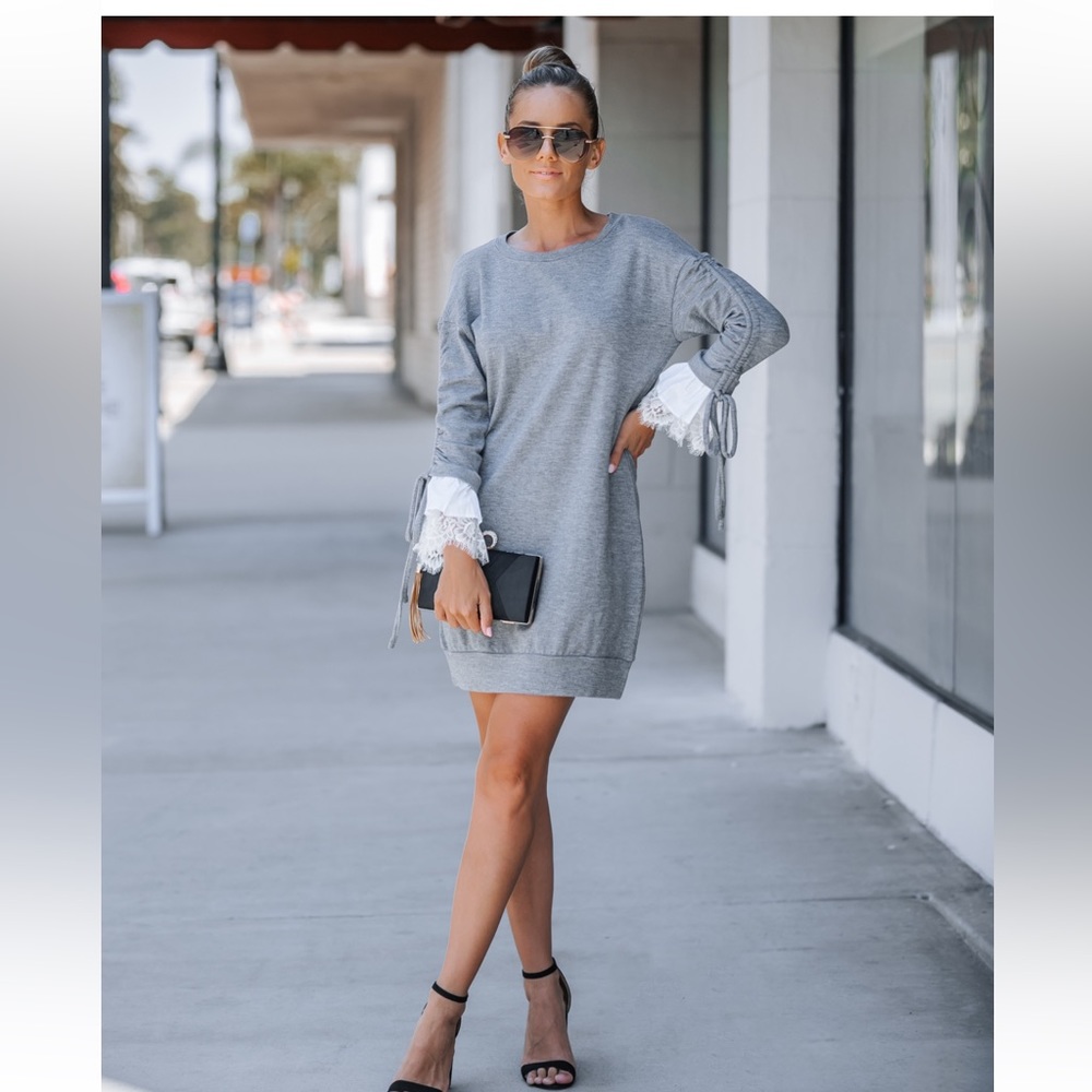NWT Chic Round neck ruching long sleeve lace contrast sweater knit midi Dress